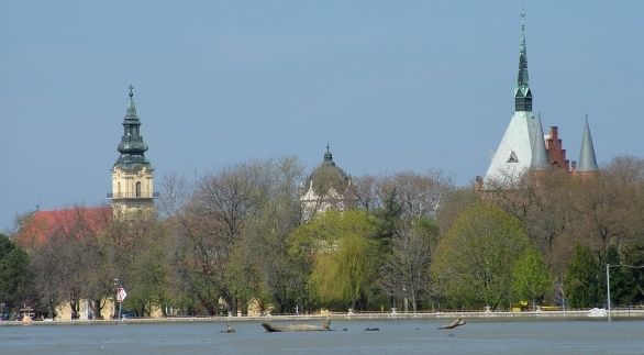 A szolnoki "három templom". Fotó: Kósa Károly, 2006.04.15.