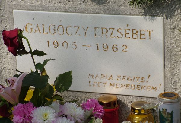 Galgóczy Erzsébet síremléke, Budapest. Fotó: Kósa Károly, 2011.04.03.
