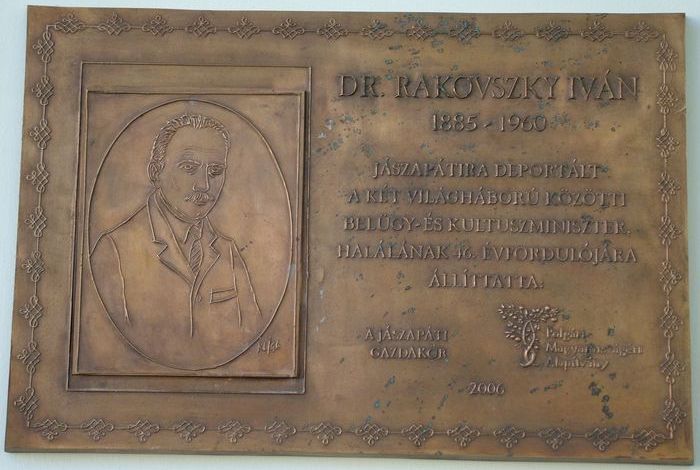 Rakovszky Iván-emléktábla, Jászapáti. Fotó: Kósa Károly, 2006.10.31.